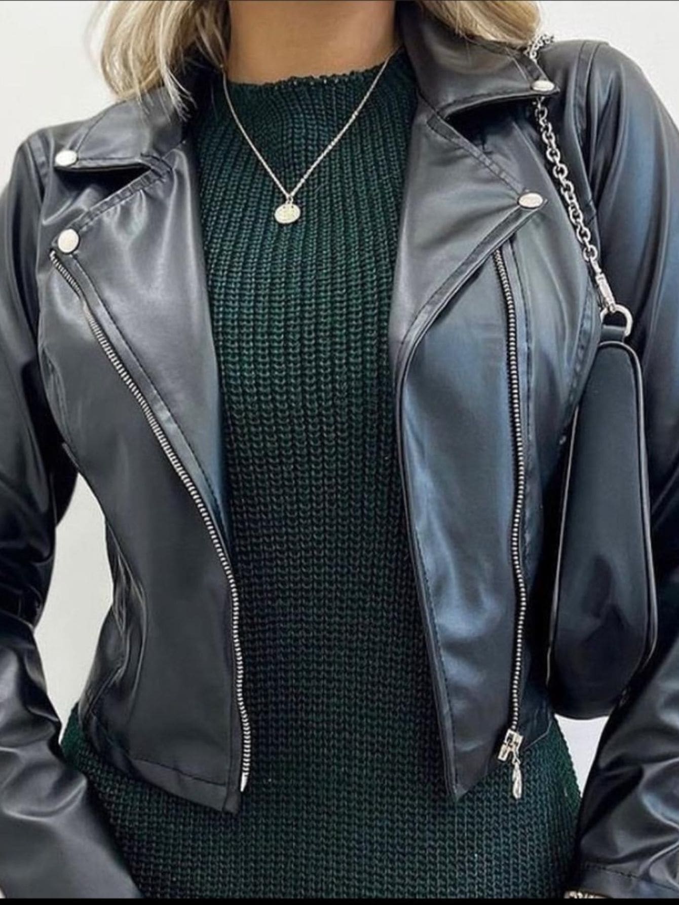 Jaqueta De Couro Feminina Com Lapela Motoqueira